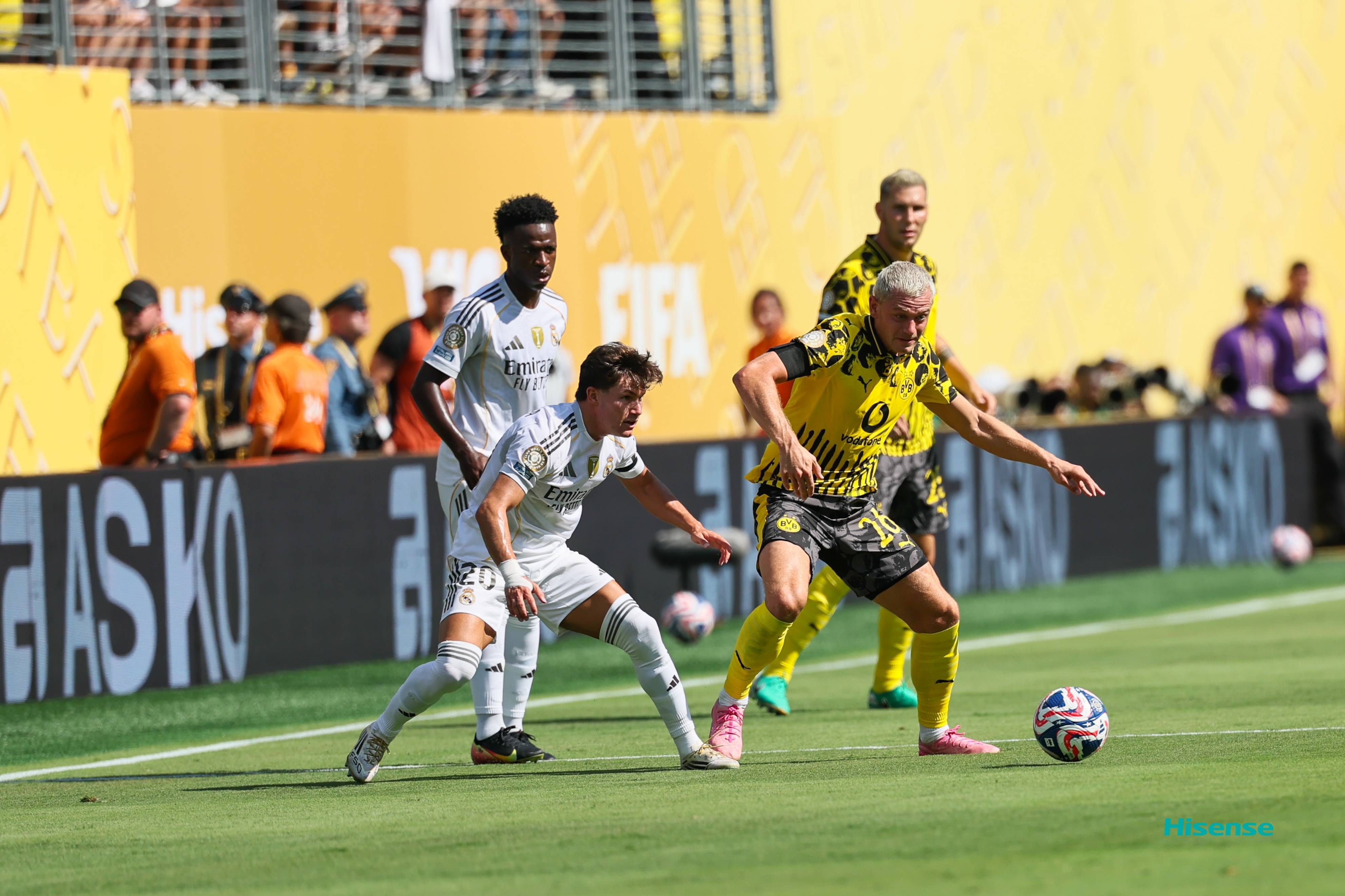 Kaiyun-领先优势明显引发热议！，姆巴佩在中国队比赛中晋级下一阶段全场沸腾不已的简单介绍